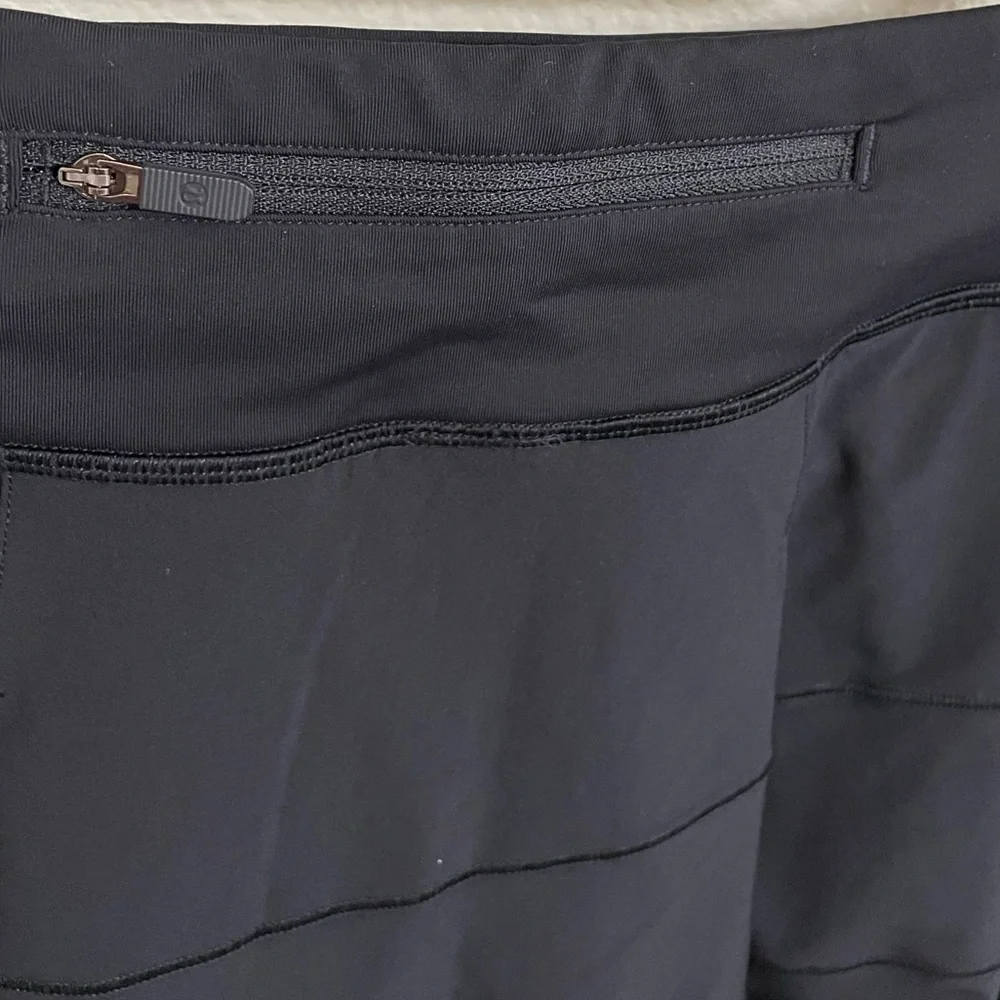 🔥Lululemon Athletica black skort. Size 4. Like new/ barely worn - Picture 2 of 14